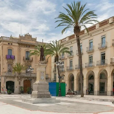 Alojamiento Amapola, En El Centro De Vilanova